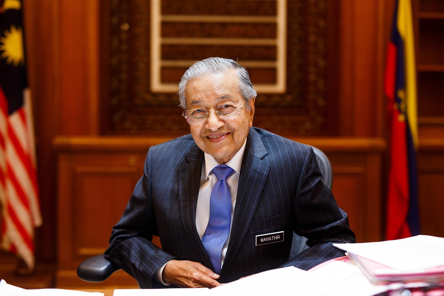 Министр малайзии. Премьер-министр Малайзии Махатхир Мохамад. Махатхир Бин Мохамад Искандар. Махатхир Мохамад 2022. Махатхир Мохамад премьер-министр Малайзии фото.