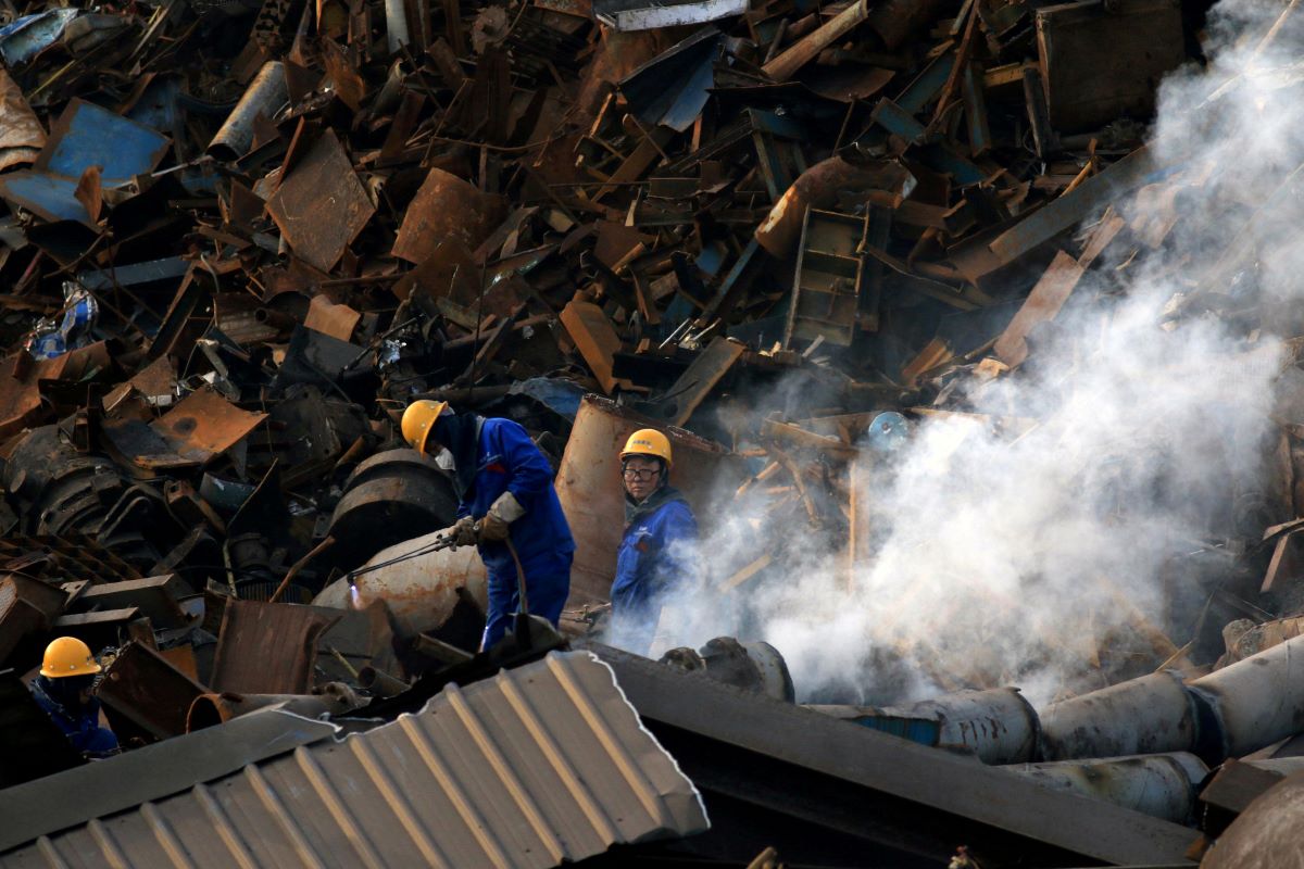 all-tangled-up-china-confusion-leaves-scrap-metal-stranded-overseas