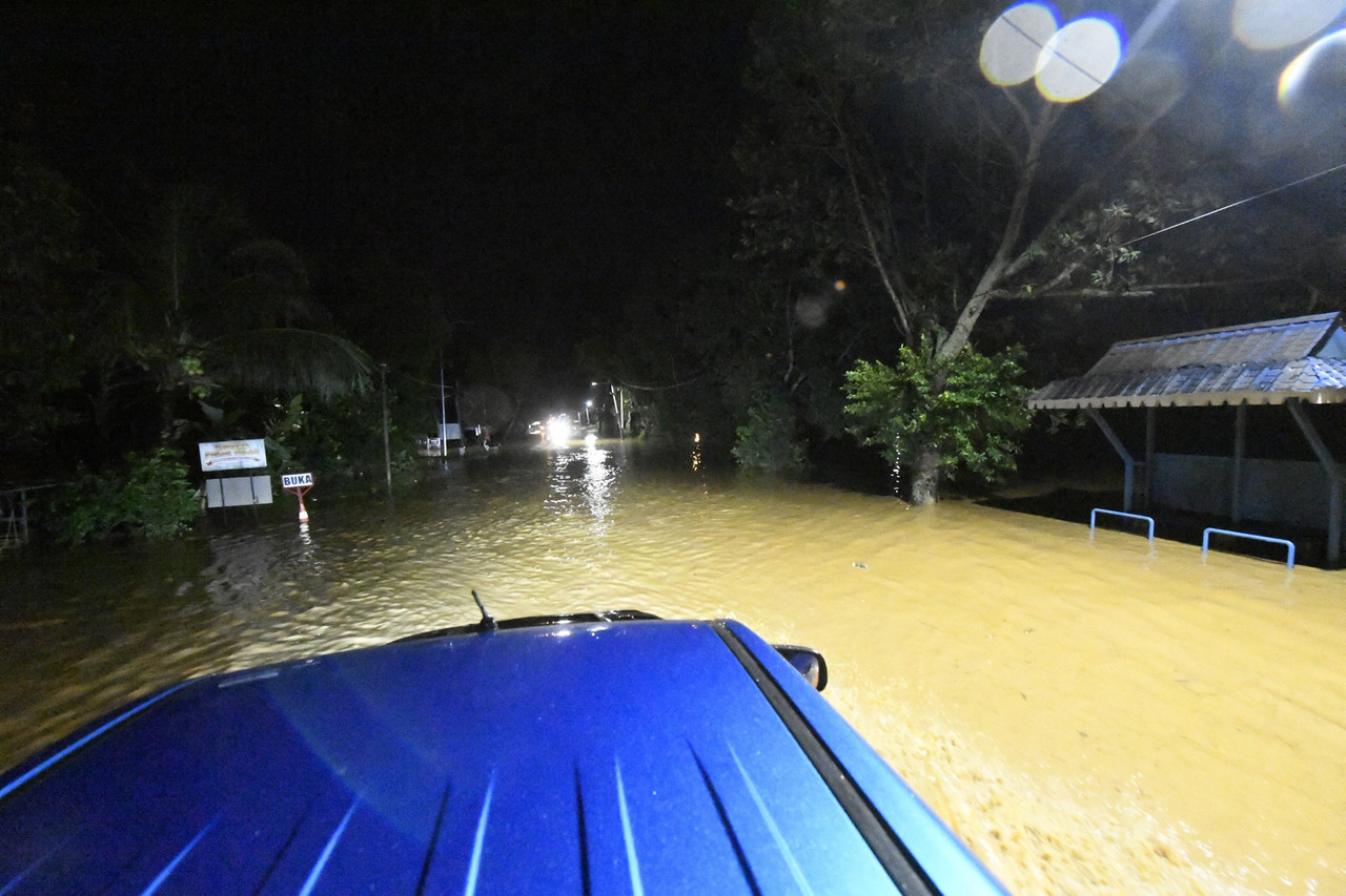 Water Surge Incidents In Malaysia Since 2021 Selangor Journal   FW1181254 KD10 18082021 BANJIR Lpr 1 