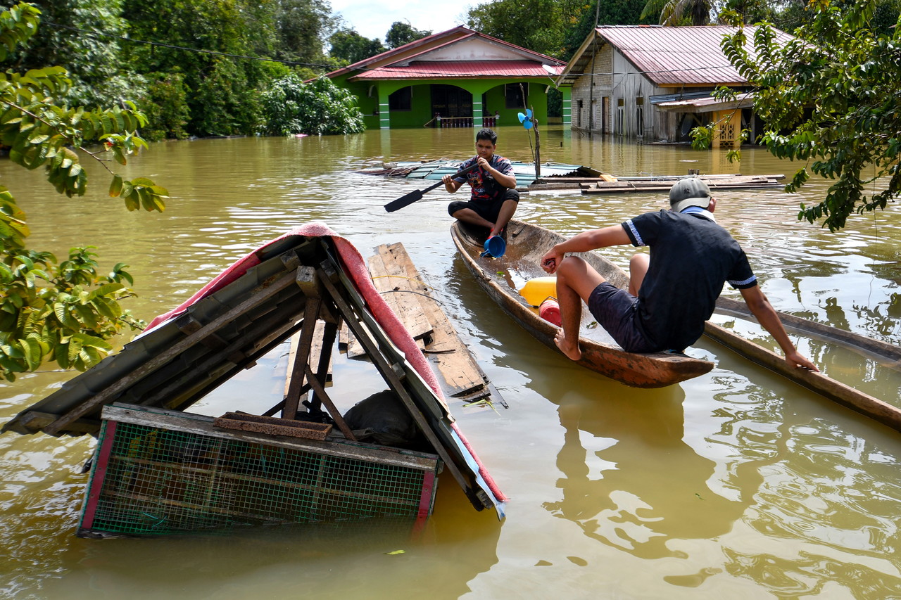 More flood victims in Kelantan, Johor, Perak, total in six states ...