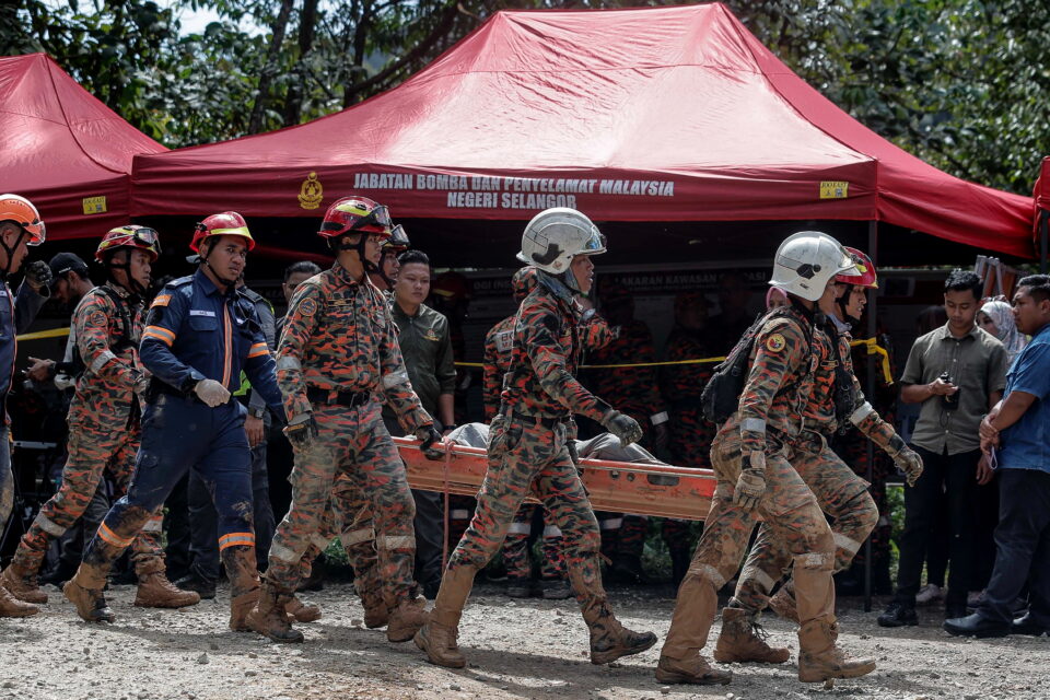 Batang Kali Landslide Body Of 24th Victim Found Selangor Journal