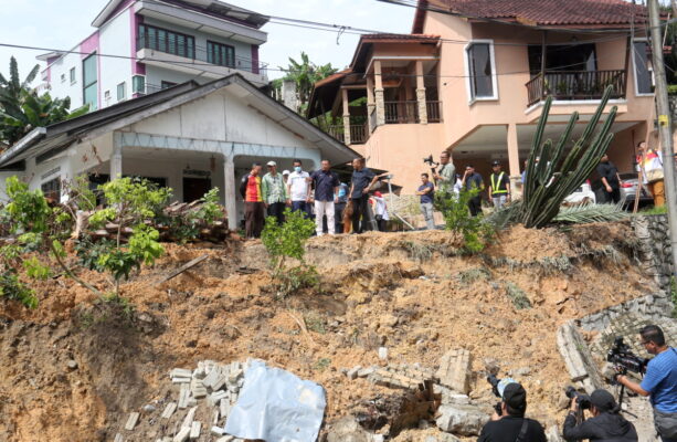 MPS monitoring Kampung Sungai Pusu landslide to prevent situation from ...