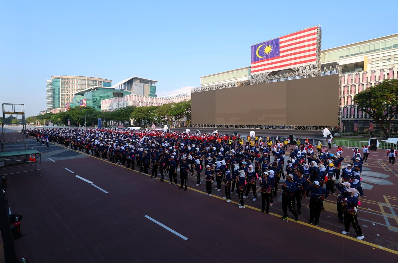 ipg-students-to-accompany-oral-pledge-at-national-day-parade-using-sign