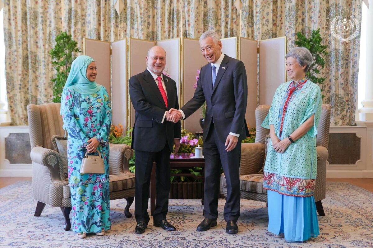 Agong Thanks Outgoing Singapore PM For Friendship With Malaysia ...